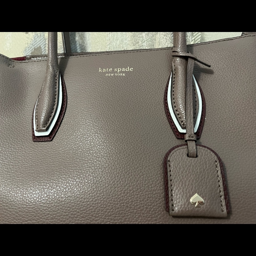 Final Price 🔥 Kate Spade, brown, with some burgundy in color. Perfect for Fall - Picture 13 of 15